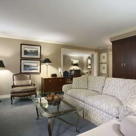 Days Inn By Wyndham Sidney Oh-3
