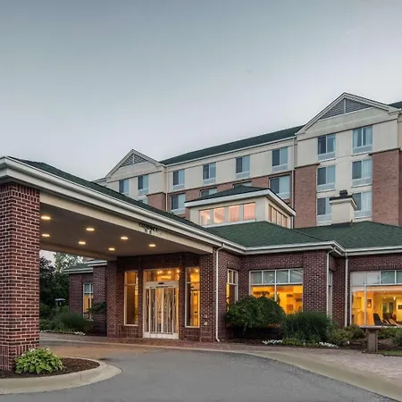 Hilton Garden Inn Detroit Metro Airport-3
