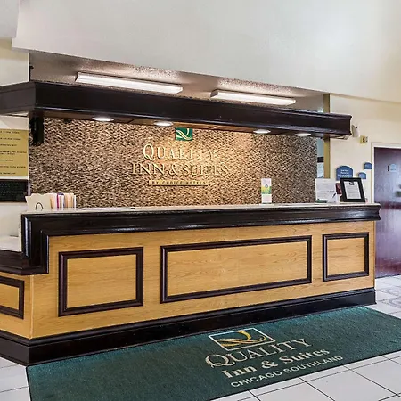 Quality Inn & Suites Harvey - Chicago Southland-3