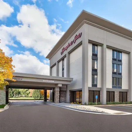 Hampton Inn Traverse City-3