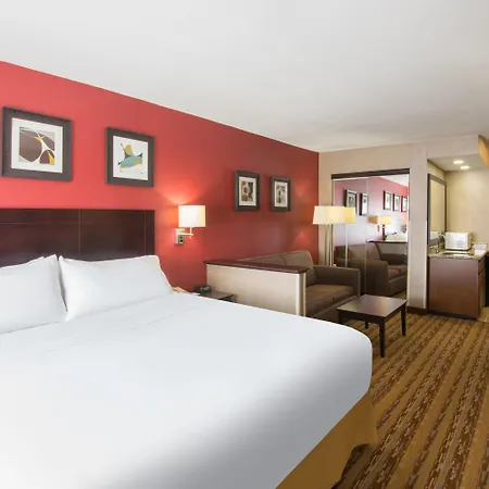 Holiday Inn Express Hotel & Suites Wauseon By Ihg-3