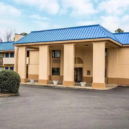 Rodeway Inn & Suites Plymouth Hwy 64-2