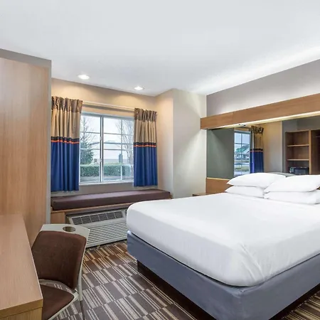 Microtel Inn & Suites By Wyndham Matthews/Charlotte-2