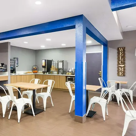 Microtel Inn & Suites By Wyndham Matthews/Charlotte-3