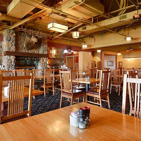 Wyndham Garden Sterling Heights-3