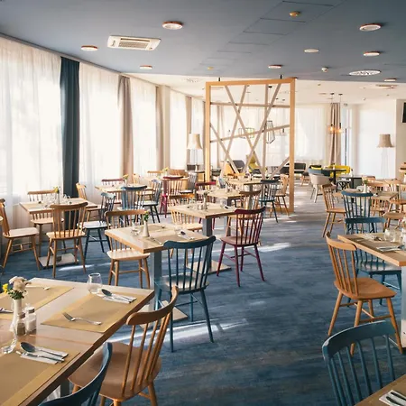Vienna House Easy By Wyndham Bratislava-3