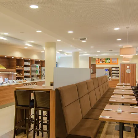 Holiday Inn Express Dusseldorf City-2