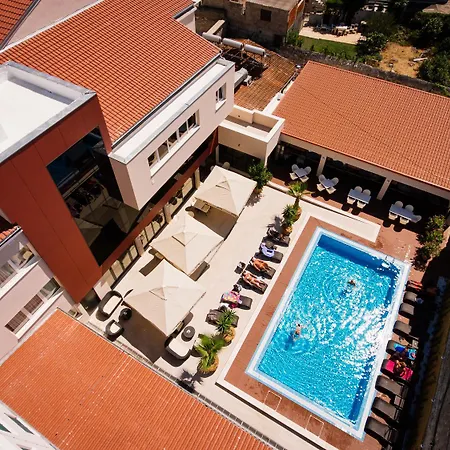 Hotel Borovnik-2