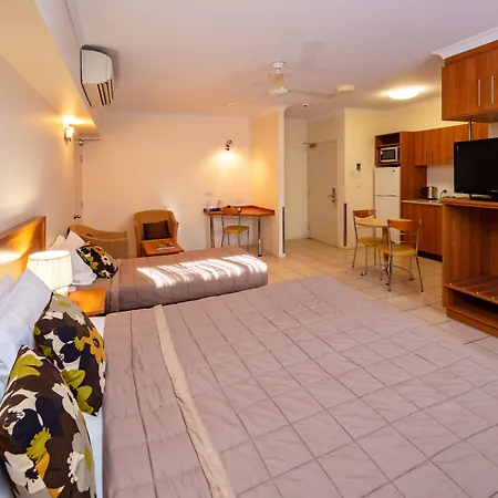 Cairns Queens Court-2
