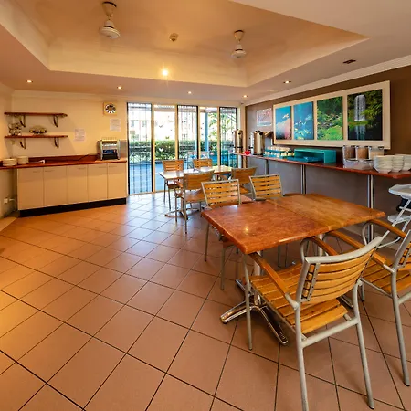 Cairns Queens Court-2