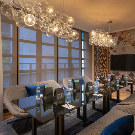 Ovolo Central-2
