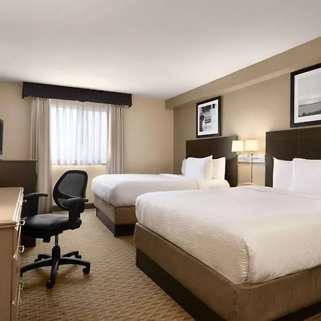 Travelodge Suites By Wyndham Moncton-3