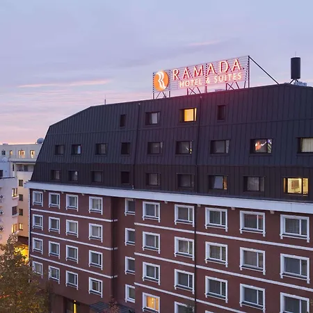 Ramada Hotel & Suites By Wyndham Bucharest North-3