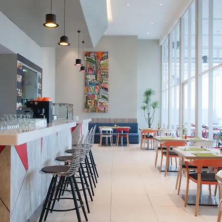 Ibis Styles Jakarta Mangga Dua Square-3
