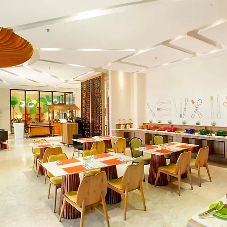Grand Livio Kuta Hotel-2