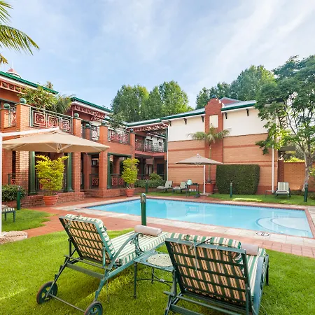 Courtyard Hotel Rosebank-2