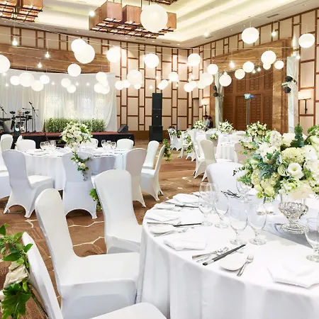 Pullman Danang Beach Resort-2