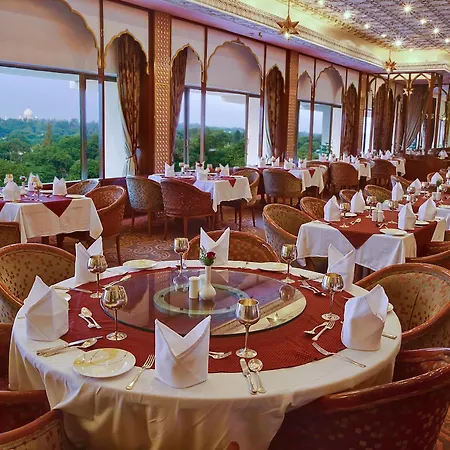 Hotel Clarks Shiraz-3