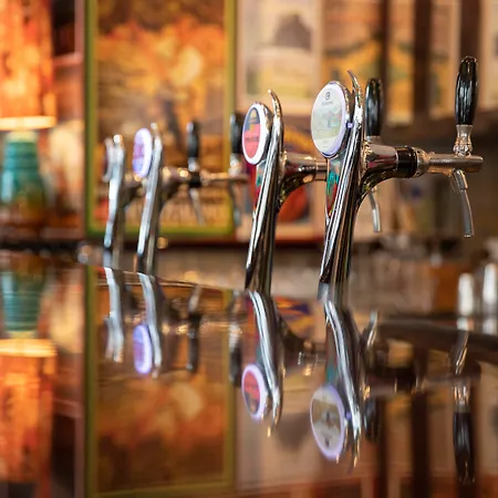 Hotel Debrett-2