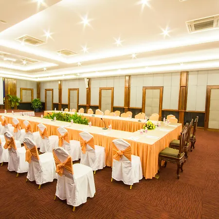 Royal Empire Premium Hotel-3
