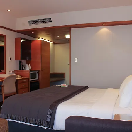 Commodore Airport Hotel Christchurch-3