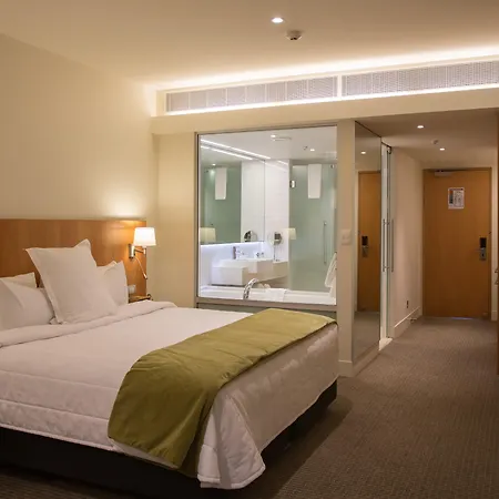 Commodore Airport Hotel Christchurch-2
