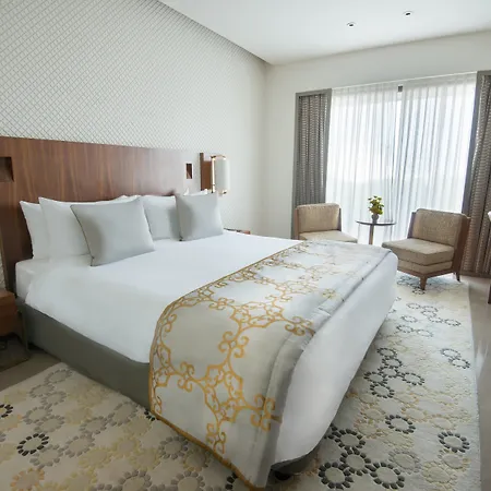 Crowne Plaza Chennai Adyar Park-2