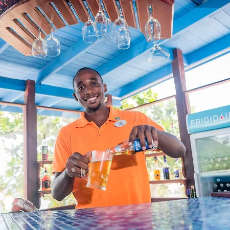 Bay Gardens Beach Resort And Spa-2