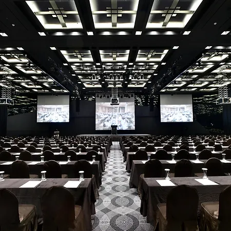 Ramada Plaza By Wyndham Jeju Ocean Front-2