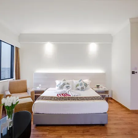 Crystal Crown Hotel Johor Bahru-3