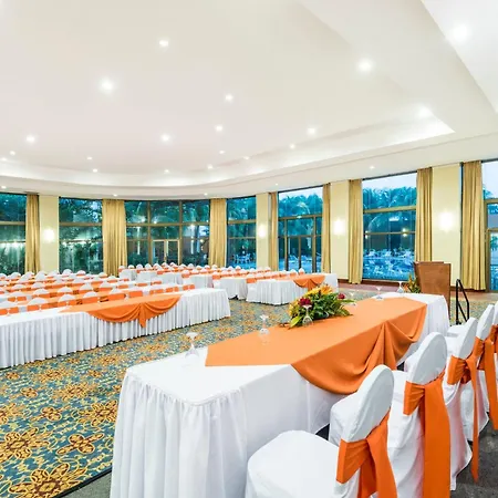 Holiday Inn Convention Center By Ihg-3
