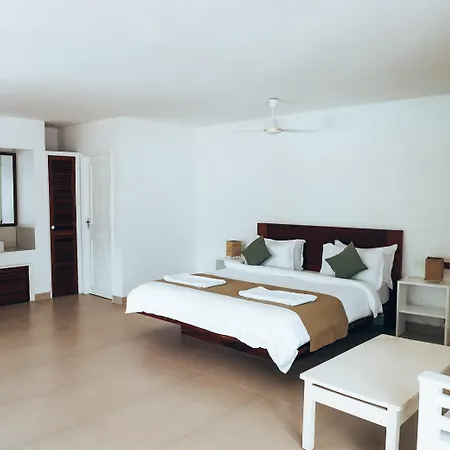 Dhow Inn Boutique Hotel-2