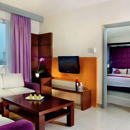 Royal Palm Hotel&Conference Center Cengkareng-2