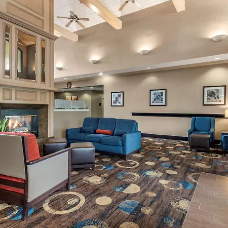 Comfort Inn & Suites Warsaw Near Us-30-3