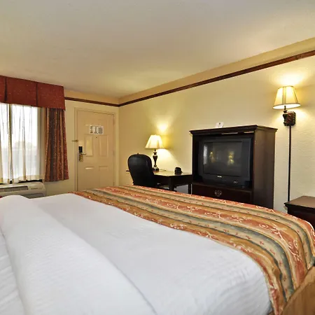 Best Western Colonial Inn-3