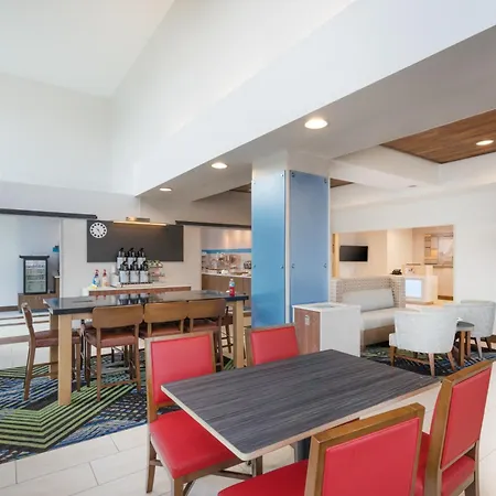 Holiday Inn Express Hotel & Suites Frankfort By Ihg-2