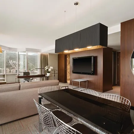 Ramada Encore By Wyndham Izmir-3