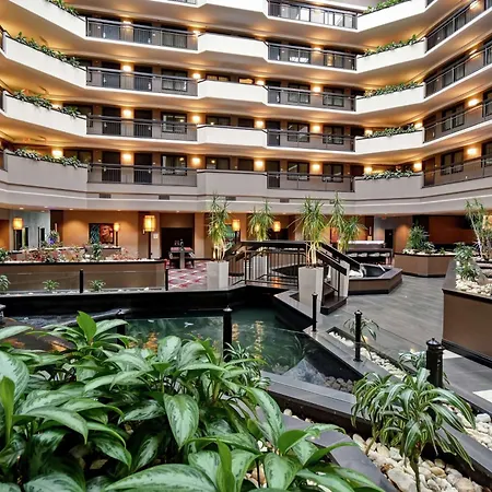 Embassy Suites By Hilton Dulles Airport-2