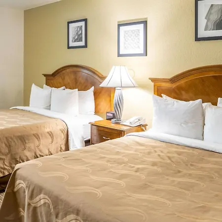 Quality Inn Keystone Near Mount Rushmore-3