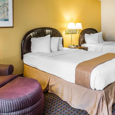 Econo Lodge Inn & Suites Carrollton-2