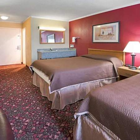 Travelodge By Wyndham Beckley-3
