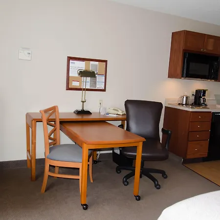 Mainstay Suites Emporia-2
