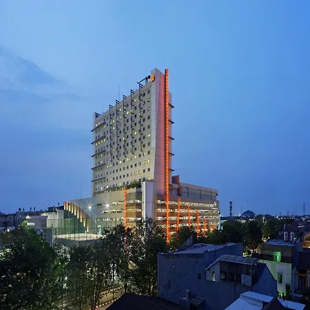 Harris Hotel And Conventions Kelapa Gading Jakarta-2
