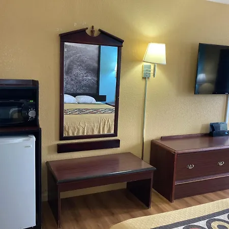 Super 8 By Wyndham Little Rock/North/Airport-2