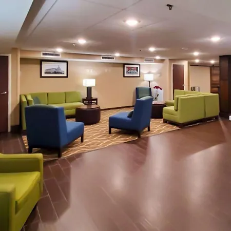 Comfort Inn Oxon Hill - National Harbor-3