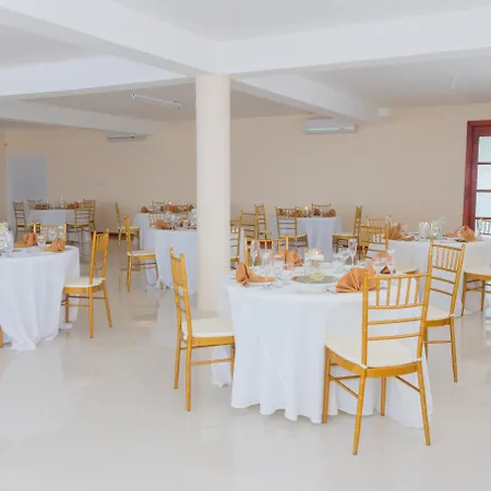 Travellers Beach Resort-2