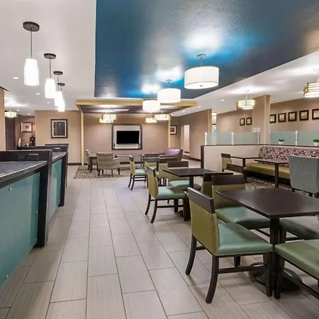 La Quinta Inn & Suites By Wyndham Durant-2
