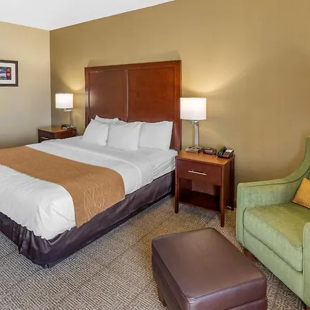 Comfort Inn & Suites Lincoln I-20-2
