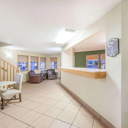 Super 8 By Wyndham Canon City-2