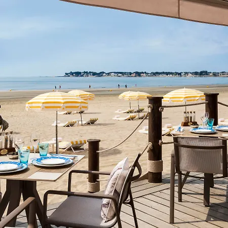 Hotel Barriere L'Hermitage-3